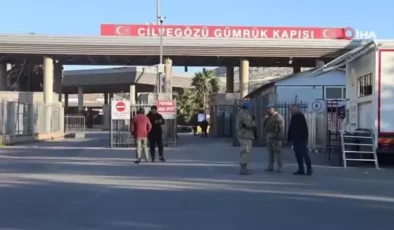 Suriyeli çocuklar karnelerini alarak memleketlerine döndüler
